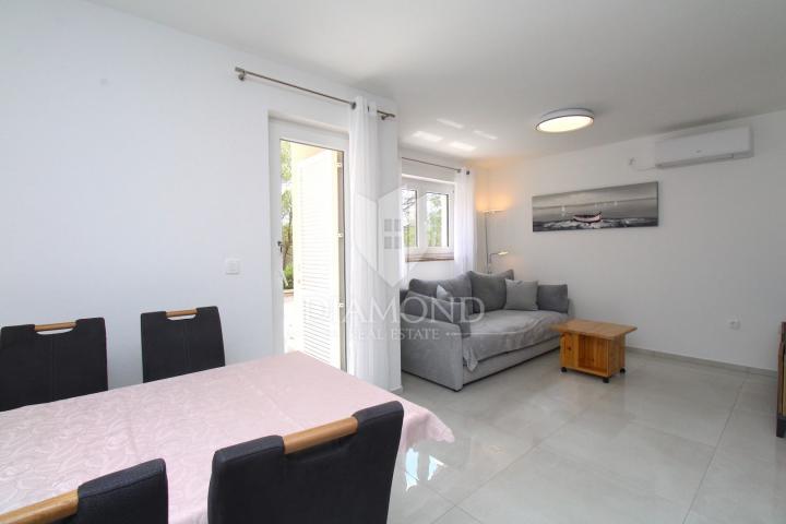 Rabac, beautiful ground floor apartment with garden, sea view