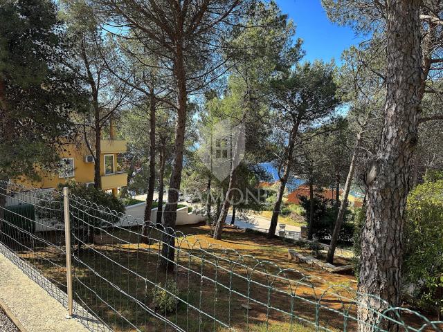 Rabac, two-room apartment with a garden