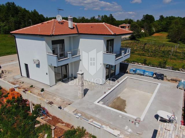 Svetvinčenat, new holiday home with swimming pool