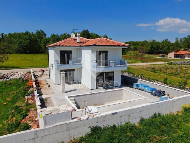 Svetvinčenat, new holiday home with swimming pool