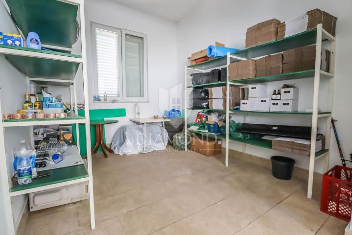 Rovinj, geräumige Wohnung in ruhiger Lage, nicht weit vom Zentrum entfernt