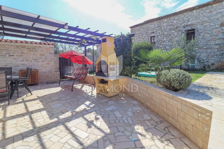 Poreč, surroundings, renovated autochthonous Istrian stone house in a quiet place!