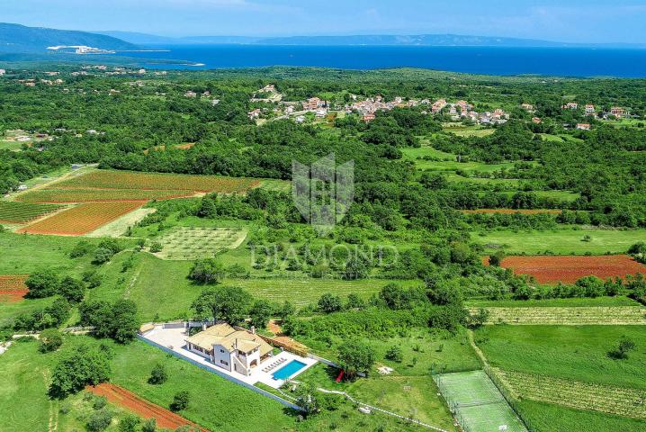 Marčana, surroundings, beautiful secluded villa