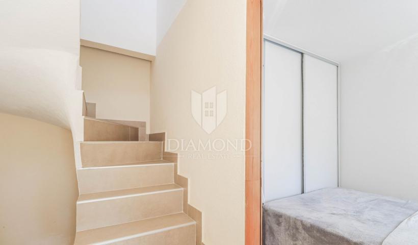 Umag, apartment on three floors in the city center!