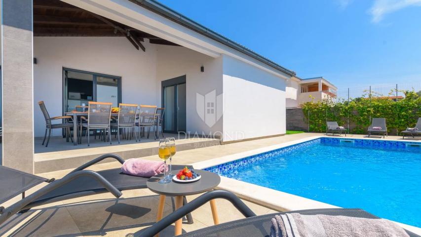 Pula, surroundings, new, modern Villa with pool