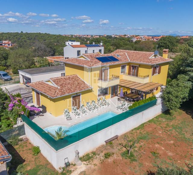 Medulin, surroundings, great house with a pool not far from the beach