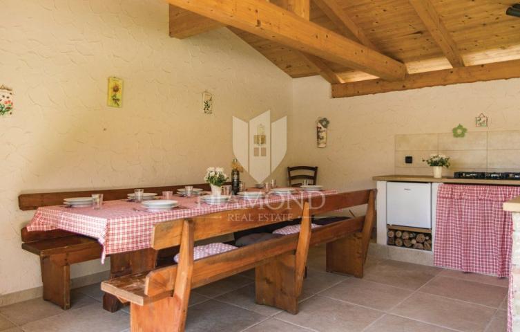 Svetvinčenat, surroundings, spacious holiday home with swimming pool