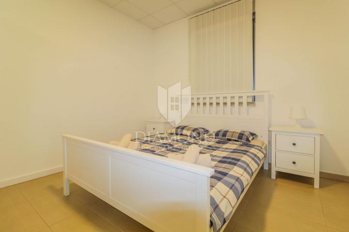 Umag Zentrum, moderne Wohnung mit 3 Schlafzimmern!