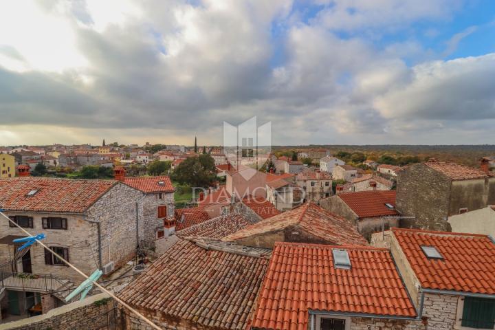 Rovinj, Umgebung, Mehrfamilienhaus im Zentrum