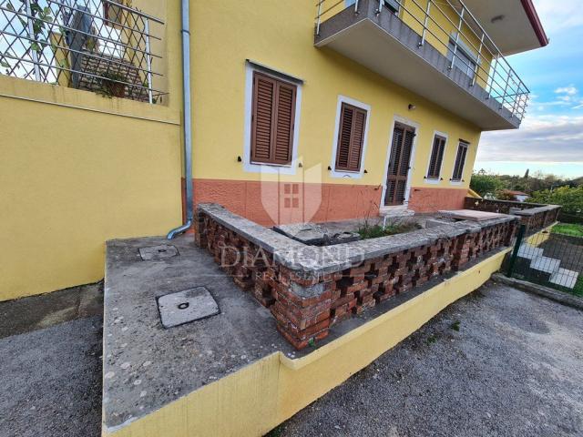 Labin, comfortable apartment in an excellent location