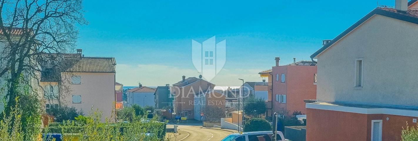 Novigrad, apartment in a great location with a sea view!