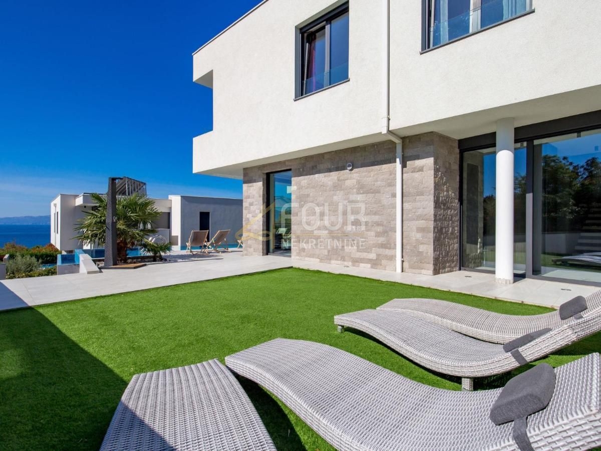 House Kostrena, 394m2