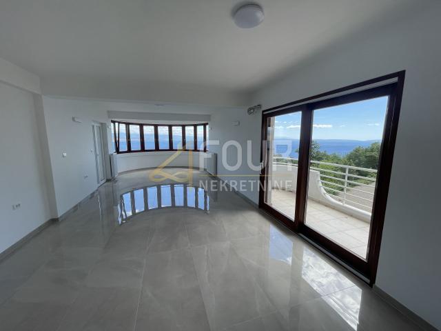 Wohnung Opatija - Centar, Opatija, 170.45m2