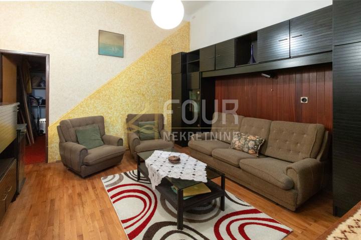 Rijeka, Podmurvice, 3skl, 67. 50m2