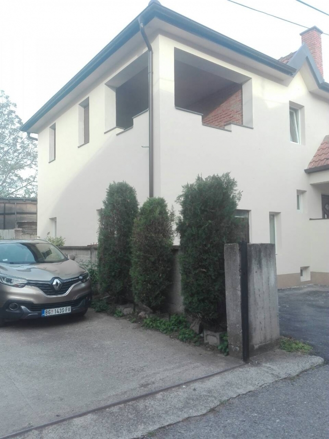 NOVI BEOGRAD LEDINE 260m2 , 5A 2T , 300000e