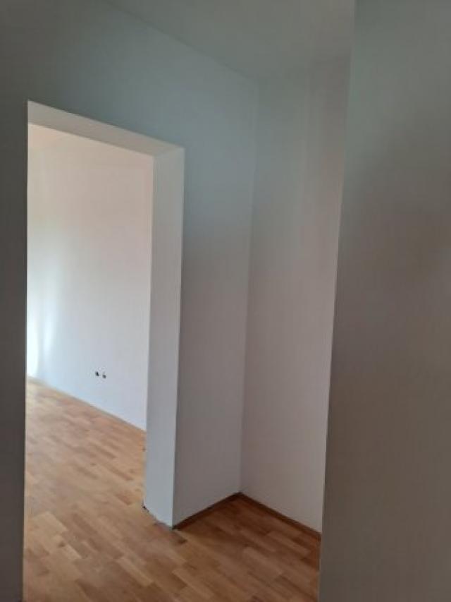 CUKARICA ZELEZNIK 60m2 , 102000e