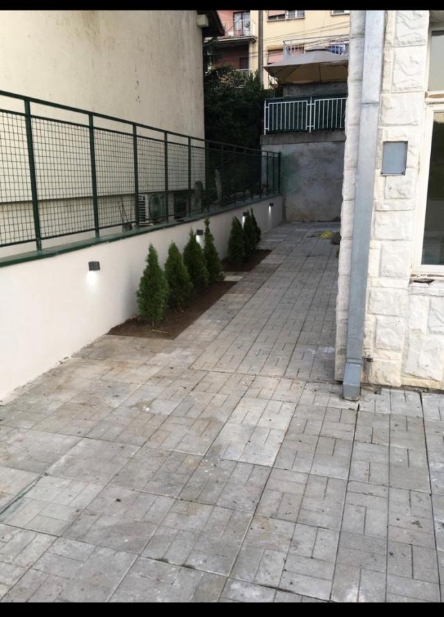 KANAREVO BRDO 129M2 + 200M2 DVORISTE