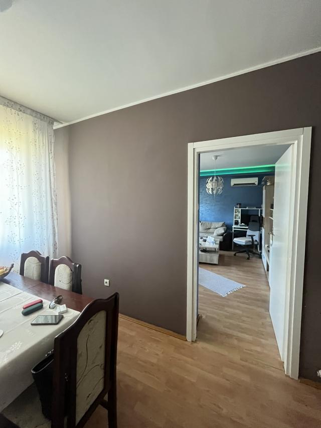 ZEMUN BATAJNICA 75m2 , 2T , 125000e