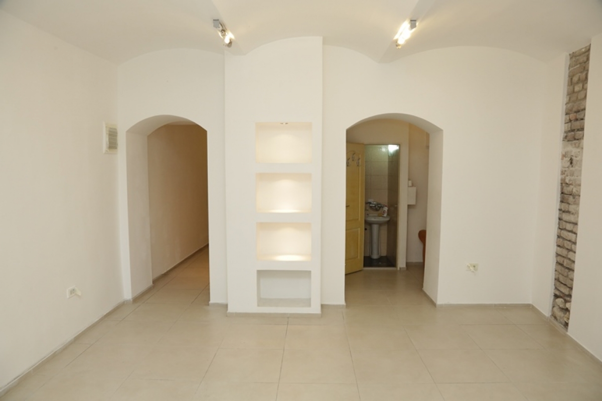 STARI GRAD KALEMEGDAN 38m2 , 155000e