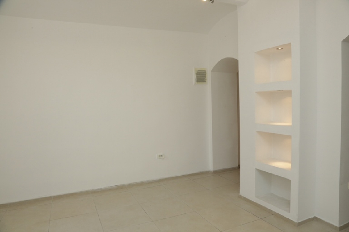 STARI GRAD KALEMEGDAN 38m2 , 155000e