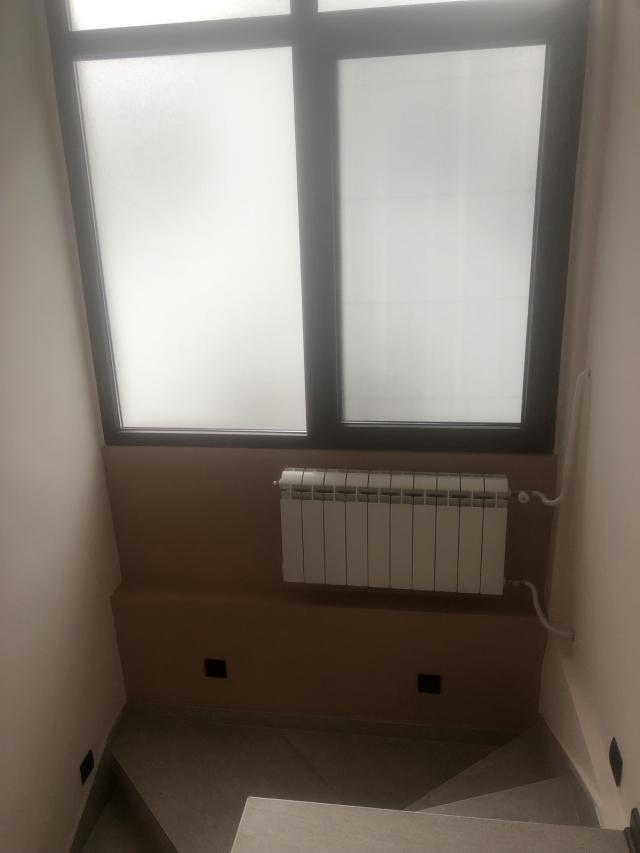 ZEMUN BATAJNICA 85m2 , T , 163000e