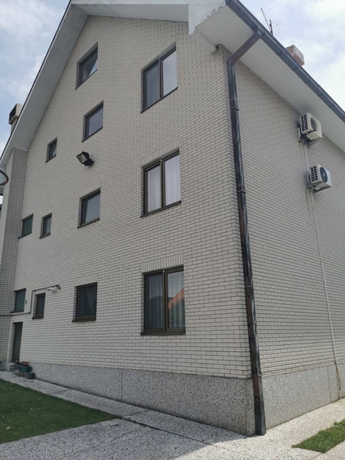 CUKARICA SREMCICA 345m2 , T , 308000e