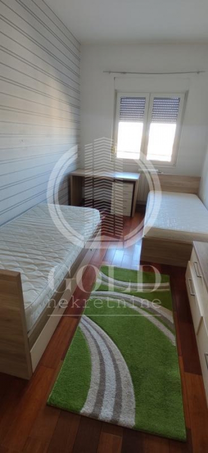 Novi Sad-Bulevar Evrope, 115. 00m2+garažno mesto, 262650 eur ID#3886