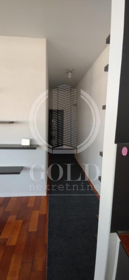 Novi Sad-Bulevar Evrope, 115. 00m2+garažno mesto, 262650 eur ID#3886