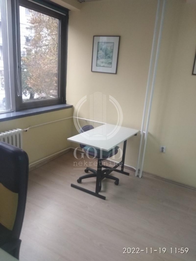 Izdajemo poslovni prostor 42m2 u Novom Sadu, Betanija ID#4993