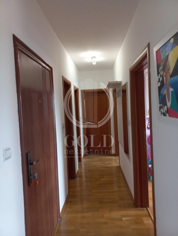 PRODAJA Stan 3. 0: NOVI SAD-Novi Sad-Centar, Jevrejska, 67. 00m2, 185000 eur ID#5148