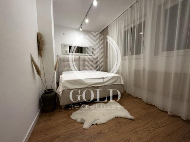 PRODAJA Stan 3. 0: NOVI SAD-Novi Sad-Centar, Pavla Papa, 72. 00m2, 247200 eur ID#6687