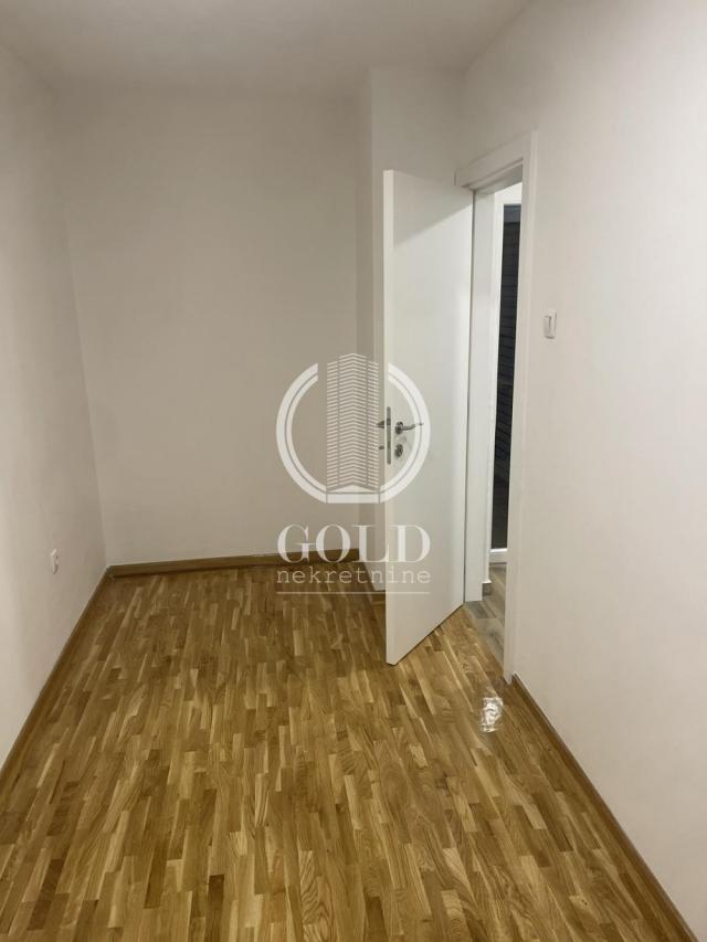 Prodaja stana, Rotkvarija, 62m2, Renoviran! ID#6955