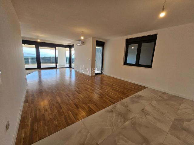 Flat Krk, 140m2