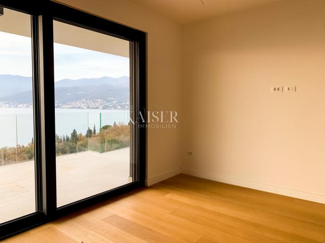 Penthouse 184 m2 - otvoreni pogled na more