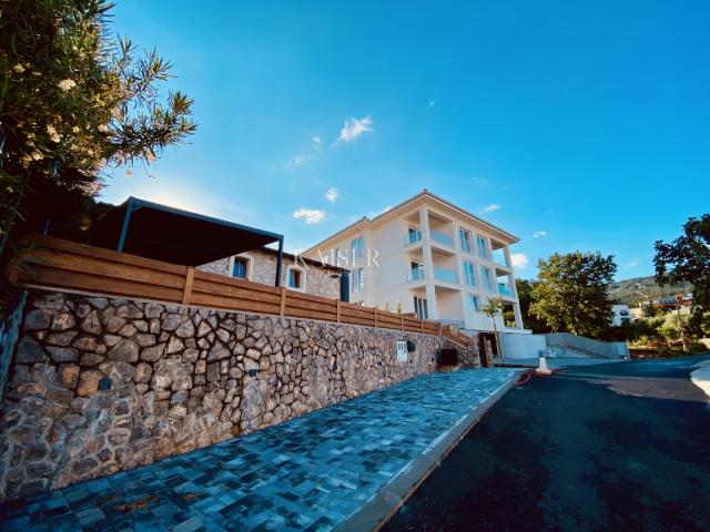 Opatija, Ičići – Wohnung A5 in einem Neubau mit Garage, Swimmingpool, Aufzug und Meerblick