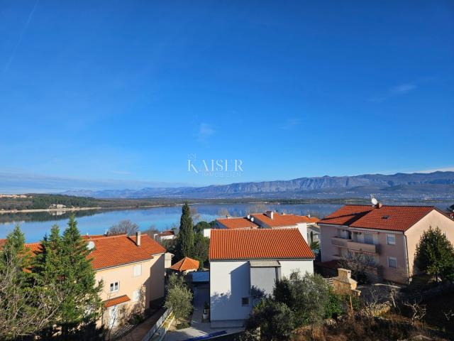 Island of Krk, Soline - duplex apartment B, 150 m from the sea