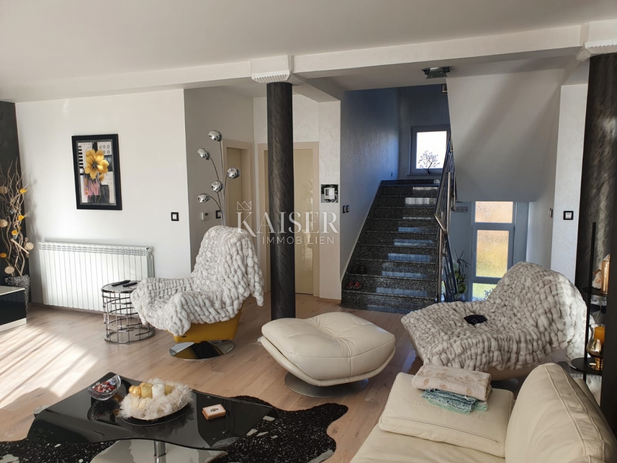 Rijeka, Drenova - Two-story apartment with a beautiful garden