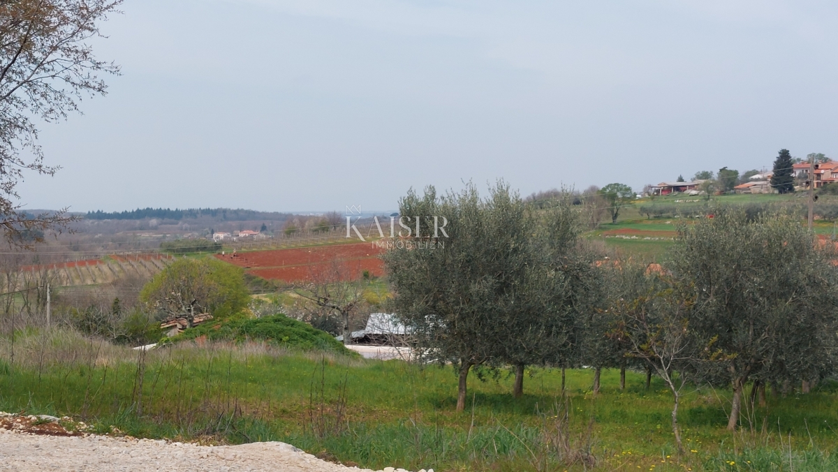 Istra, Poreč okolica - zemljište s pogledom na more