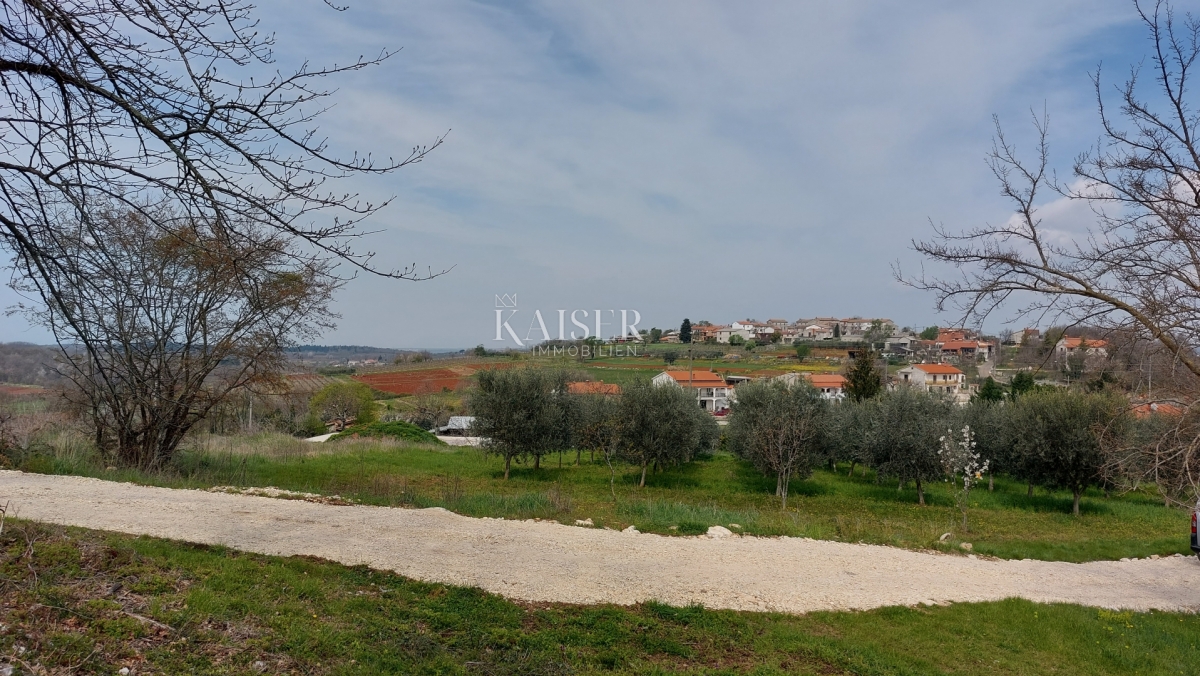 Istra, Poreč okolica - zemljište s pogledom na more