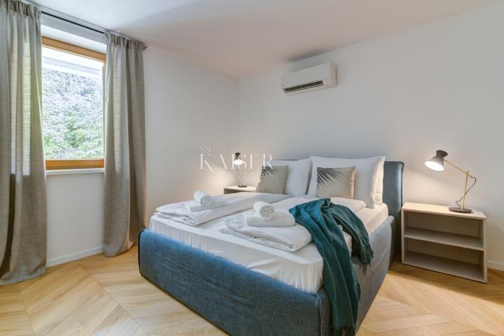 Flat Volosko, Opatija, 155,56m2