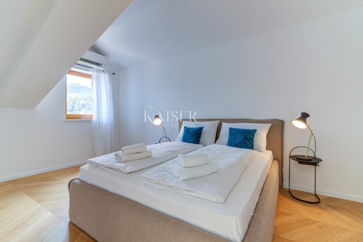 Flat Volosko, Opatija, 155,56m2