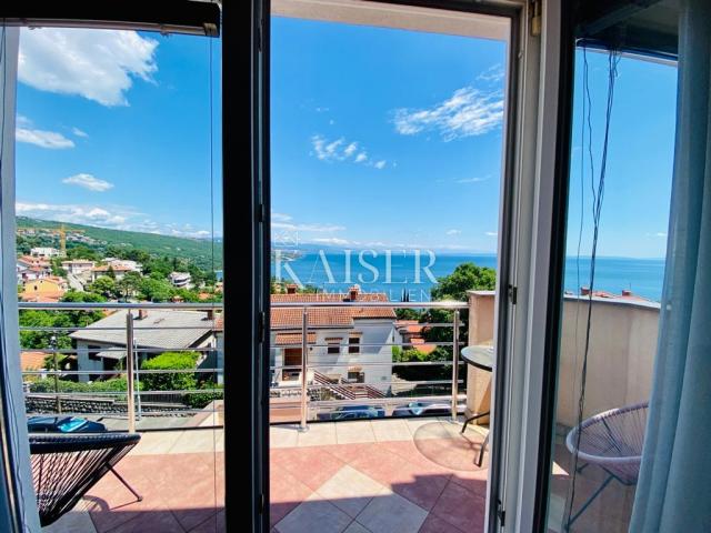 Opatija - Impressive two-story apartment of 150 m2 with a beautiful view