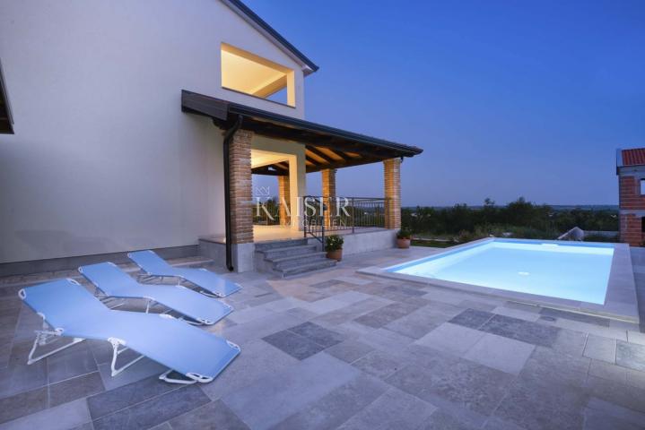 Istria - Kaštelir, villa with pool, sea view 1