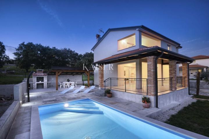 Istria - Kaštelir, villa with pool, sea view 1