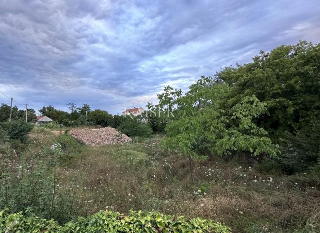 Building land Dobrinj, 2.020m2