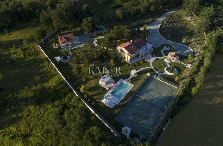 Istria, Pazin - unique property, 42000 m2