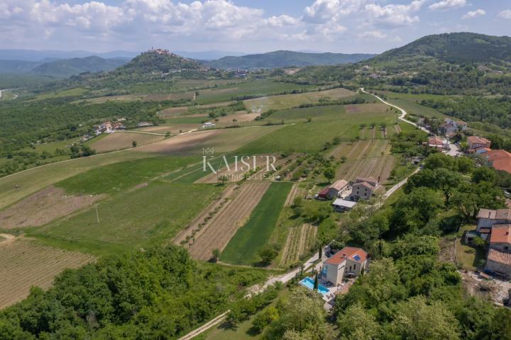 Motovun - kuća u oazi mira s otvorenim pogledom na vinograd