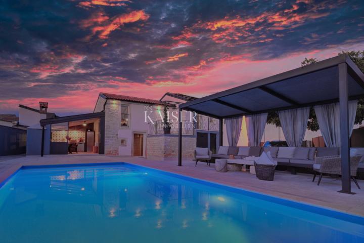 Istria, Sv. Lovreč stone villa with swimming pool