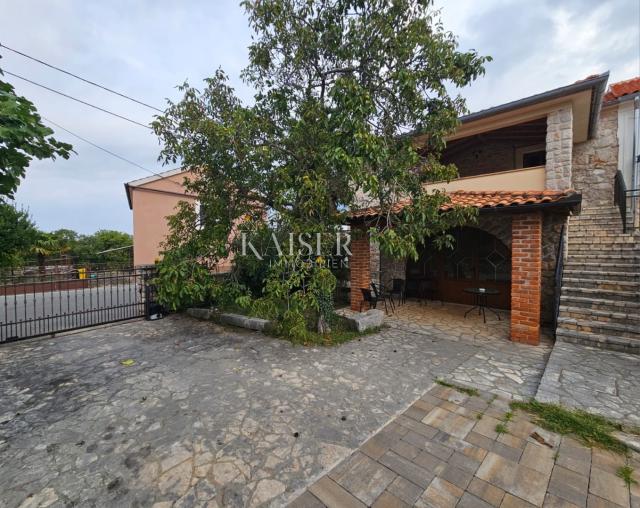 House Dobrinj, 135m2