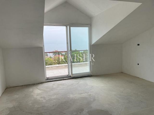 Flat Lovran, 120,31m2